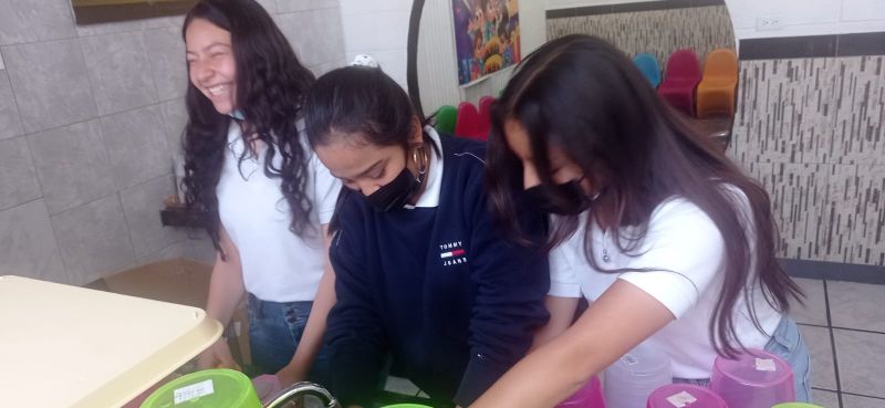 Archivo:Trabajo social Mercado.jpg